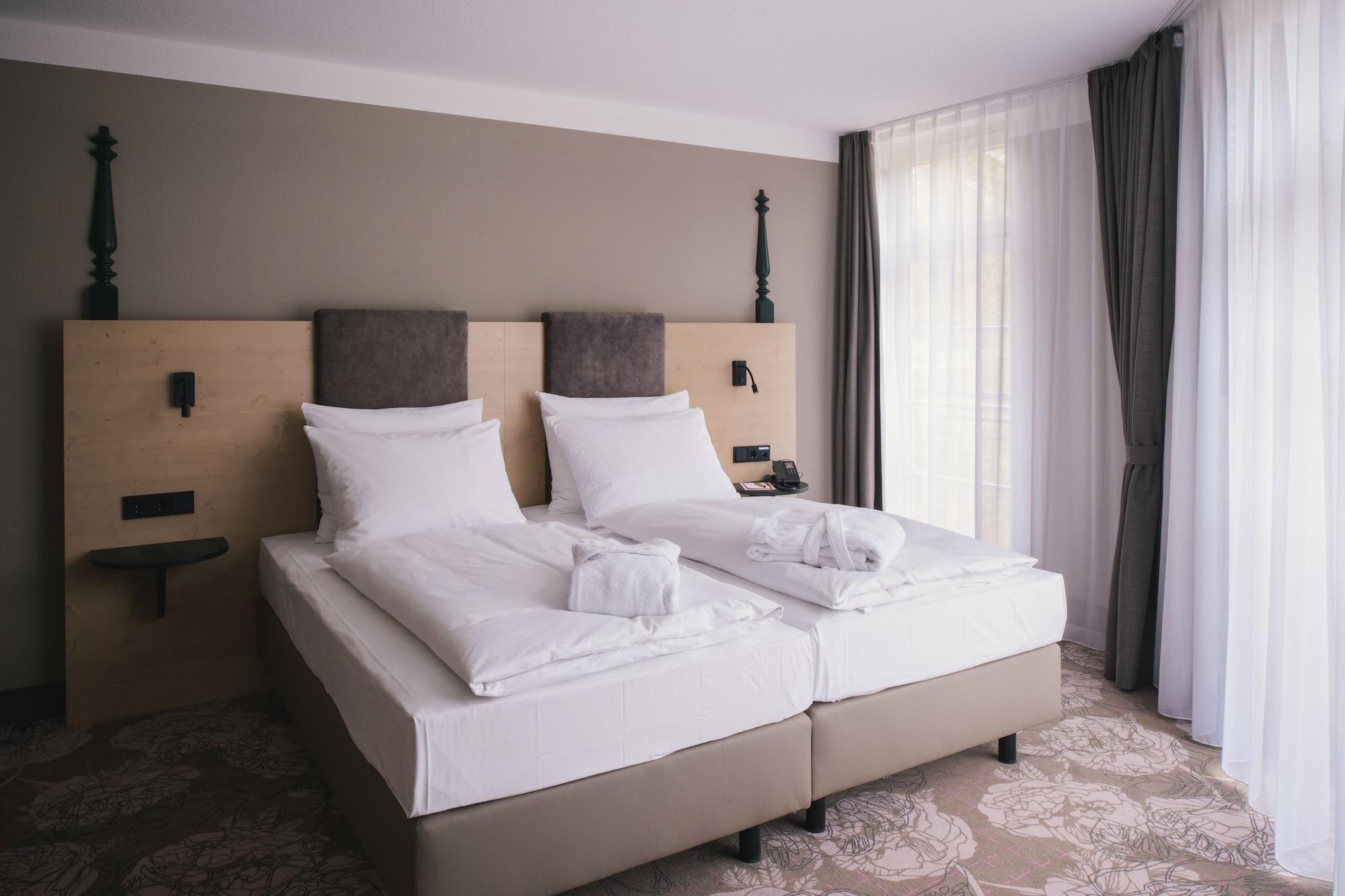 Vienna House Easy By Wyndham Hotel 4*