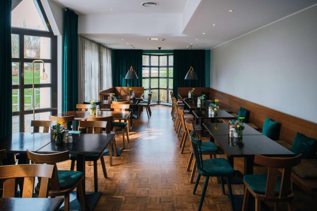 Vienna House Easy By Wyndham Hotel 4*