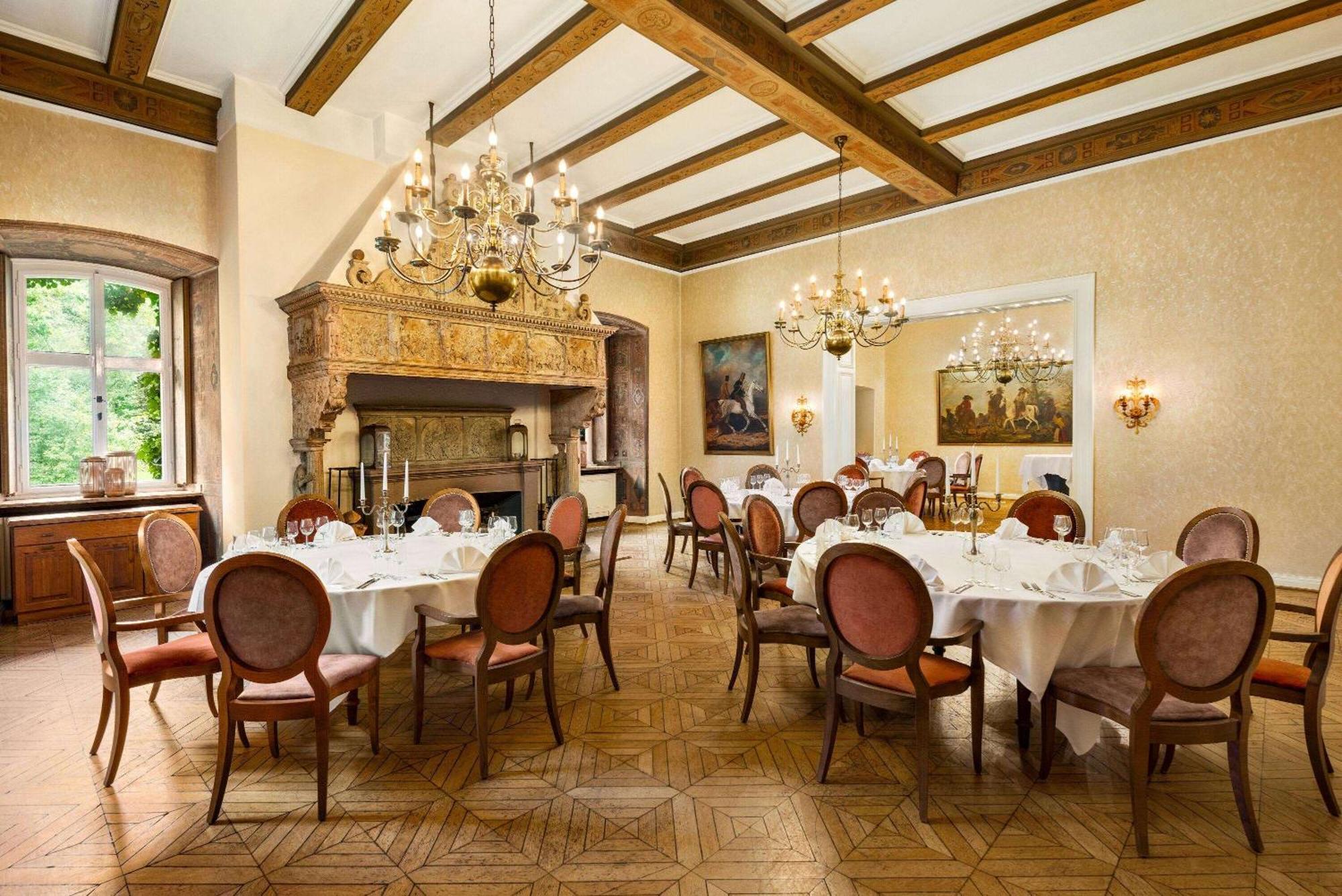 Vienna House Easy By Wyndham 4*